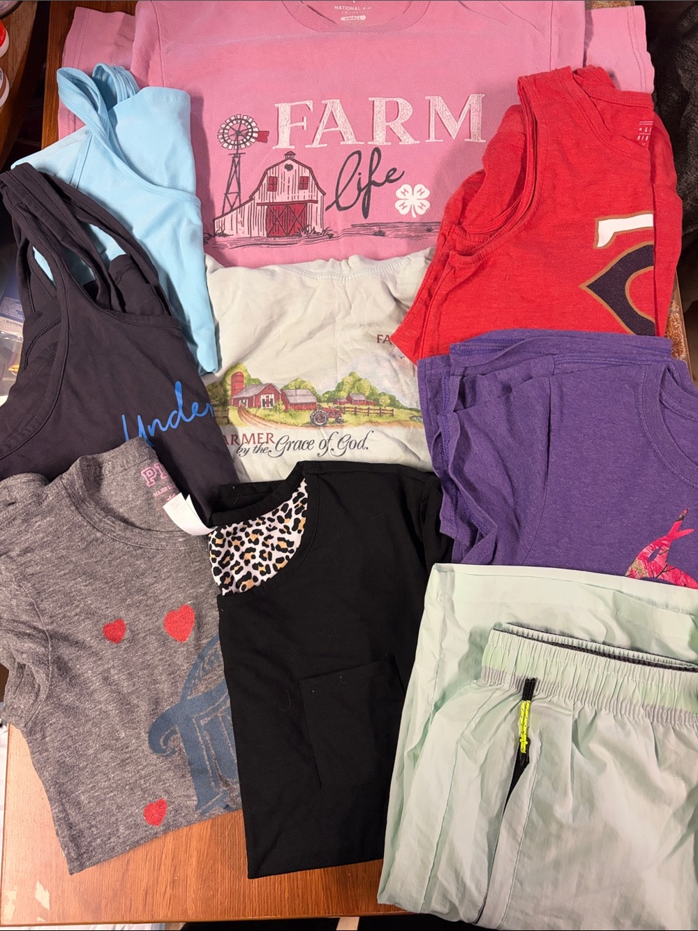 Women’s small Tops and short-